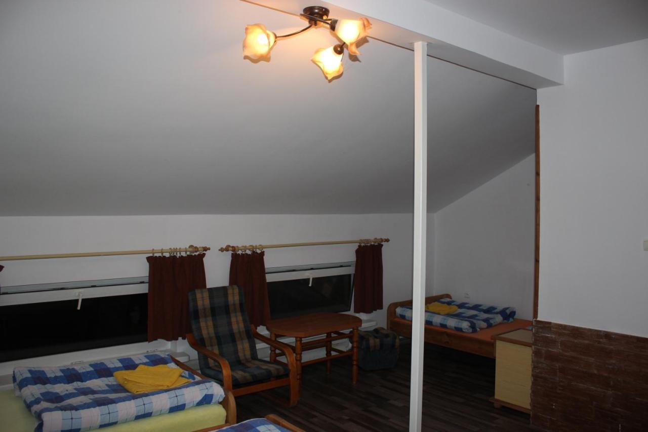 Gospodarstwo Agroturystyczne Agroletnica Świdnica Esterno foto