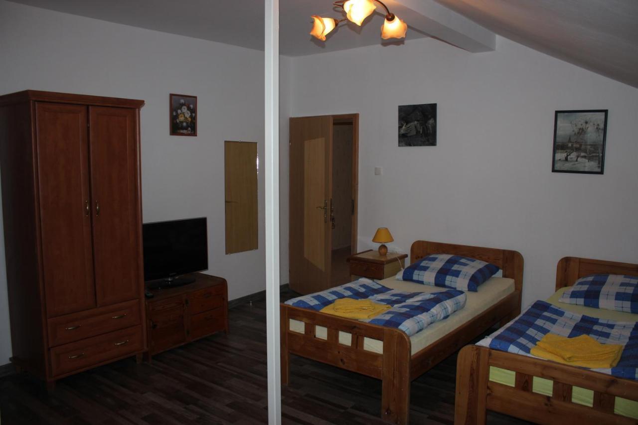 Gospodarstwo Agroturystyczne Agroletnica Świdnica Esterno foto