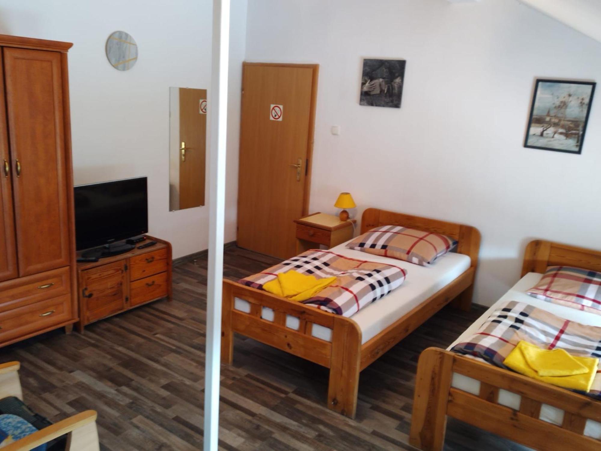 Gospodarstwo Agroturystyczne Agroletnica Świdnica Esterno foto